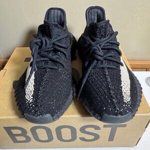 Yeezy Boost 350 V2 Oreo